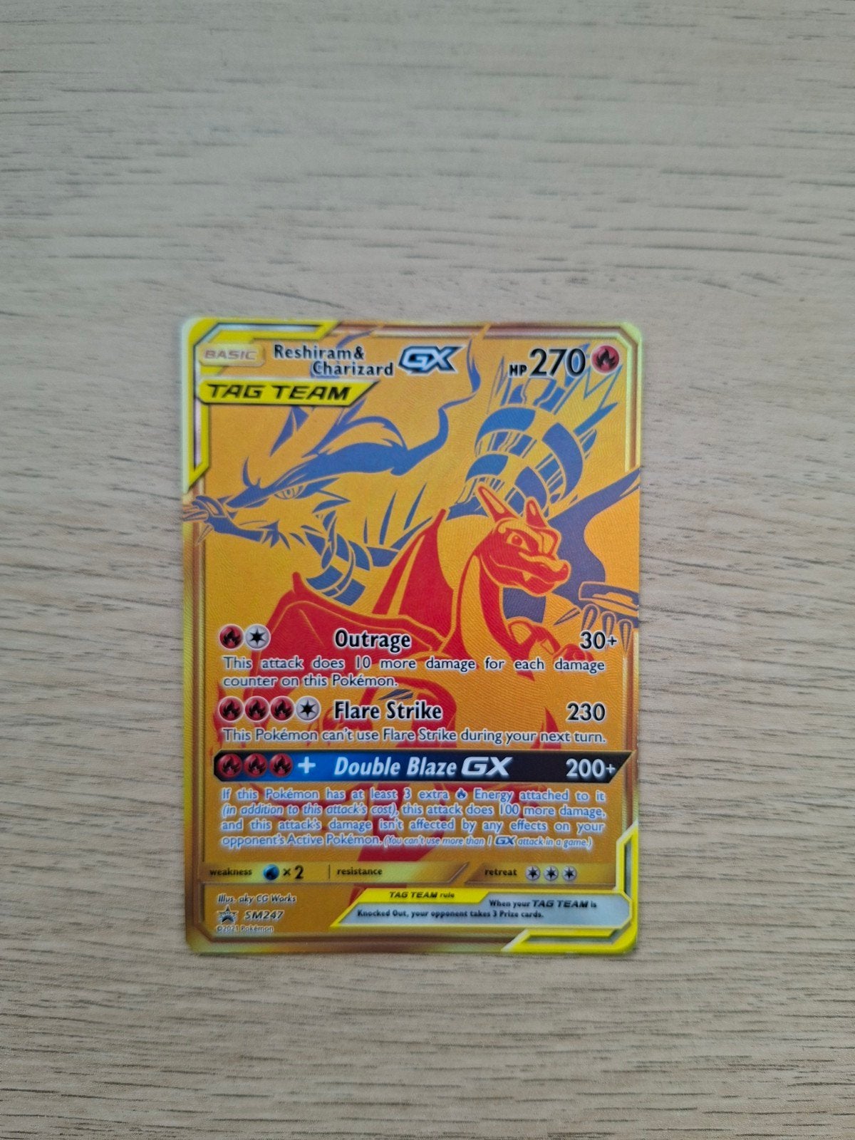 Reshiram & Charizard GX SM 247 - Pokemon promo, Ophalen of Verzenden, Zo goed als nieuw
