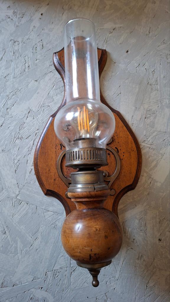Scheepslamp  eikenhout., Ophalen