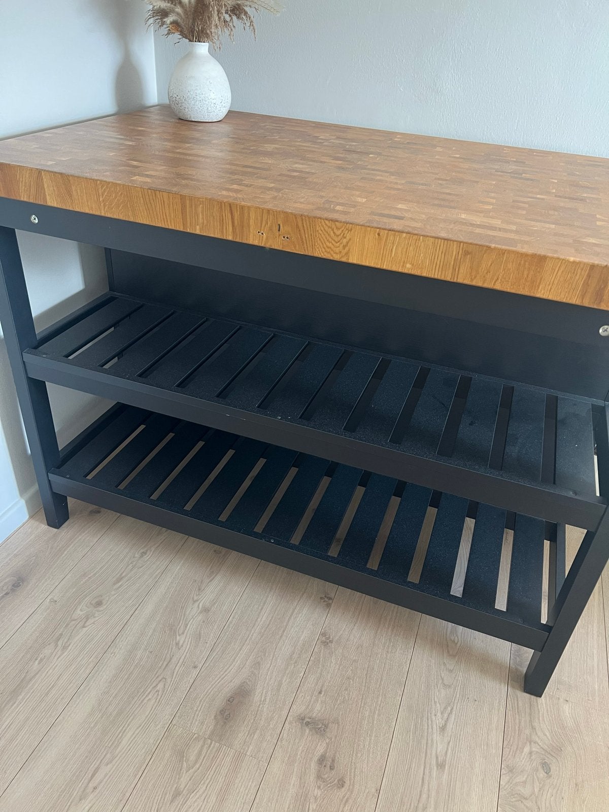 Keukeneiland met dik eikenflineer blad en zwarte planken, Ophalen, Gebruikt, Hout, Keukentrolley