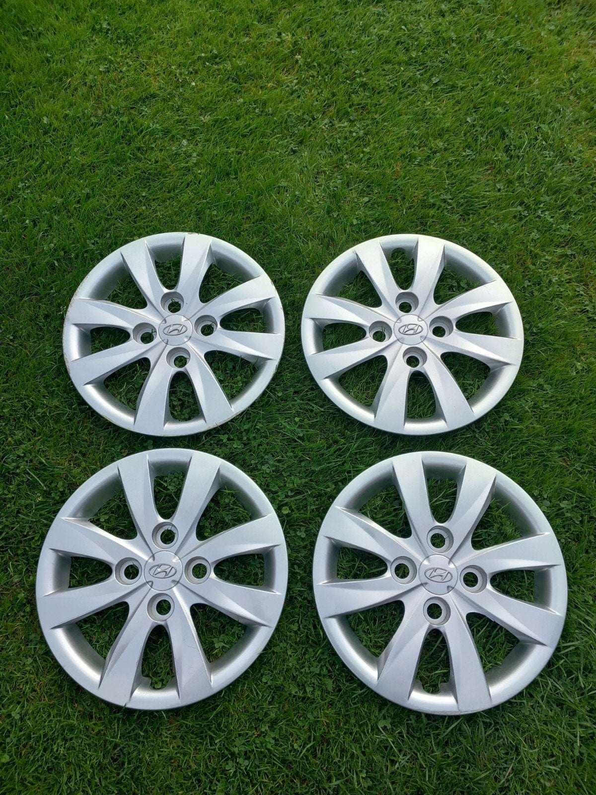 Hyundai wieldoppen set 13 inch., Ophalen of Verzenden, Gebruikt