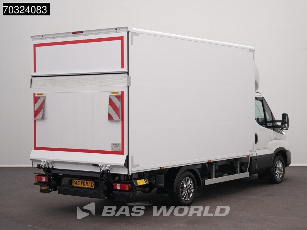 Iveco Daily 35S16 Automaat Laadklep Bakwagen LED Navi Airco, Auto's, Automaat, Stof, Gebruikt, Euro 6