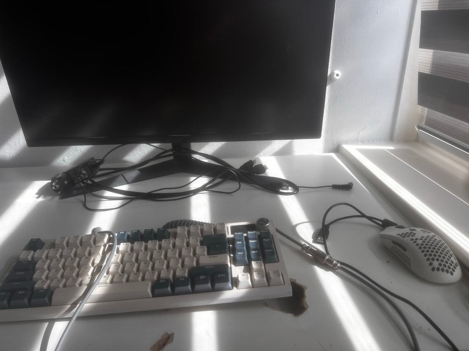 LG UltraGear Monitor met Attack Shark K86 Toetsenbord en Mui, Computers en Software, Ophalen, Gebruikt, HDMI, Gaming