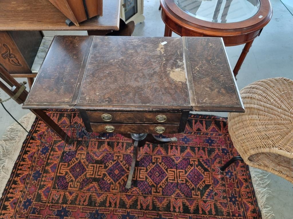 Antiek tafeltje bxdxh 70x38x62, Ophalen