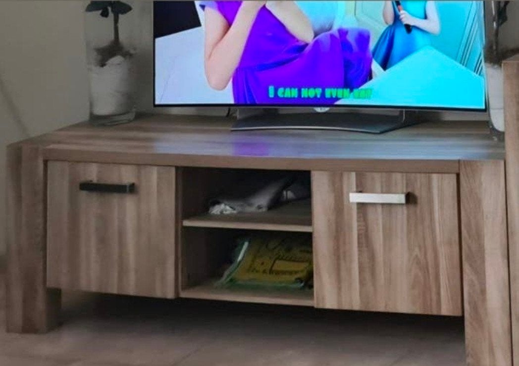 Licht eiken tv-meubel met opbergruimte en open vak, Gebruikt, 150 tot 200 cm, Eikenhout, Ophalen of Verzenden