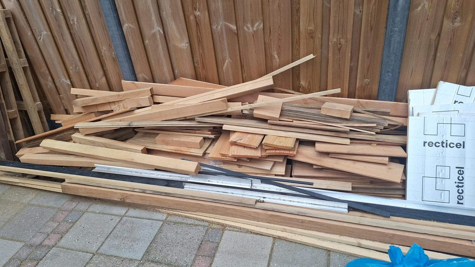 Afval hout, Minder dan 3 m³, Ophalen