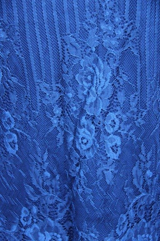 Tuniek donkerblauw kant Cream mt M Vaste prijs, Maat 38/40 (M), Blauw, Cream, Ophalen of Verzenden