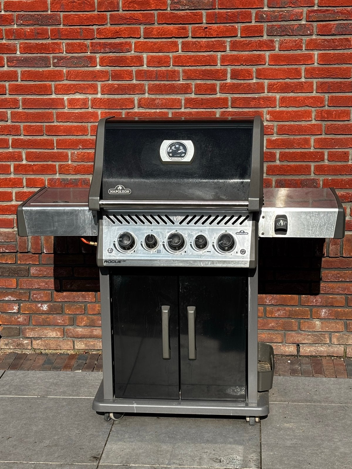 Napoleon Rogue SE 425 gas bbq met accessoires, Tuin en Terras, Ophalen, Gebruikt