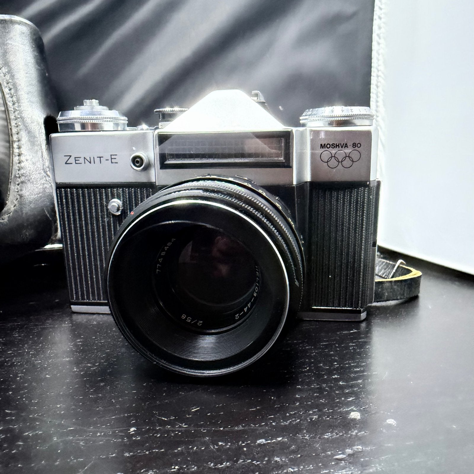 Zenit-E Moskva-80 Olympische Editie met Helios-44-2 lens, Spiegelreflex, Ophalen of Verzenden, Zo goed als nieuw, H
