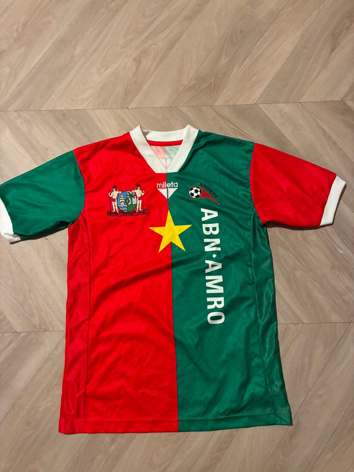 Origineel Suriprofs/ Suriname shirt maat 164, Kinderen en Baby's, Kinderkleding | Maat 164, Ophalen of Verzenden, Nieuw, Jongen of Meisje