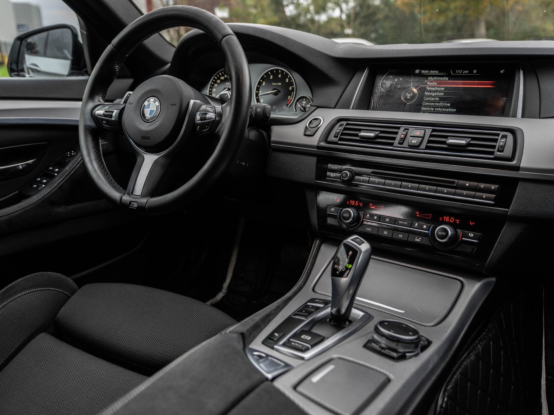 BMW 5-serie 520i | VOLLEDIG M-SPORT | AUTOMAAT | ALCANTARA M, Auto's, Automaat, Achterwielaandrijving, Gebruikt, Euro 6