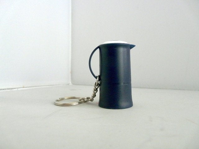 Tupperware sleutelhanger - schenkkan, Ophalen of Verzenden, Zo goed als nieuw, Blauw, Overige typen