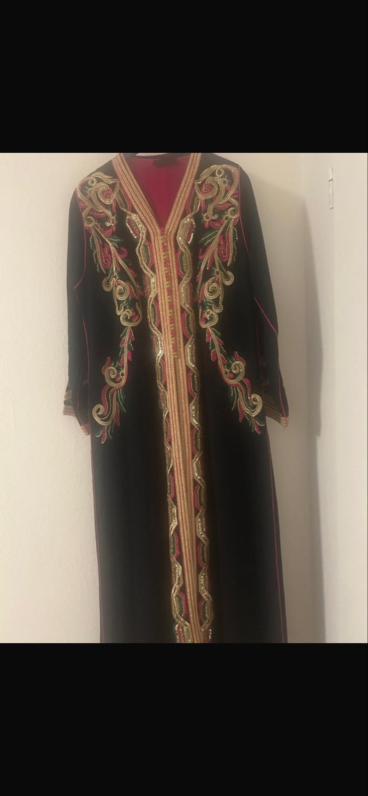 Zwarte Kaftan met Gouden en Roze Borduurwerk, Kleding | Dames, Gelegenheidskleding, Zo goed als nieuw, Overige typen, Maat 38/40 (M)