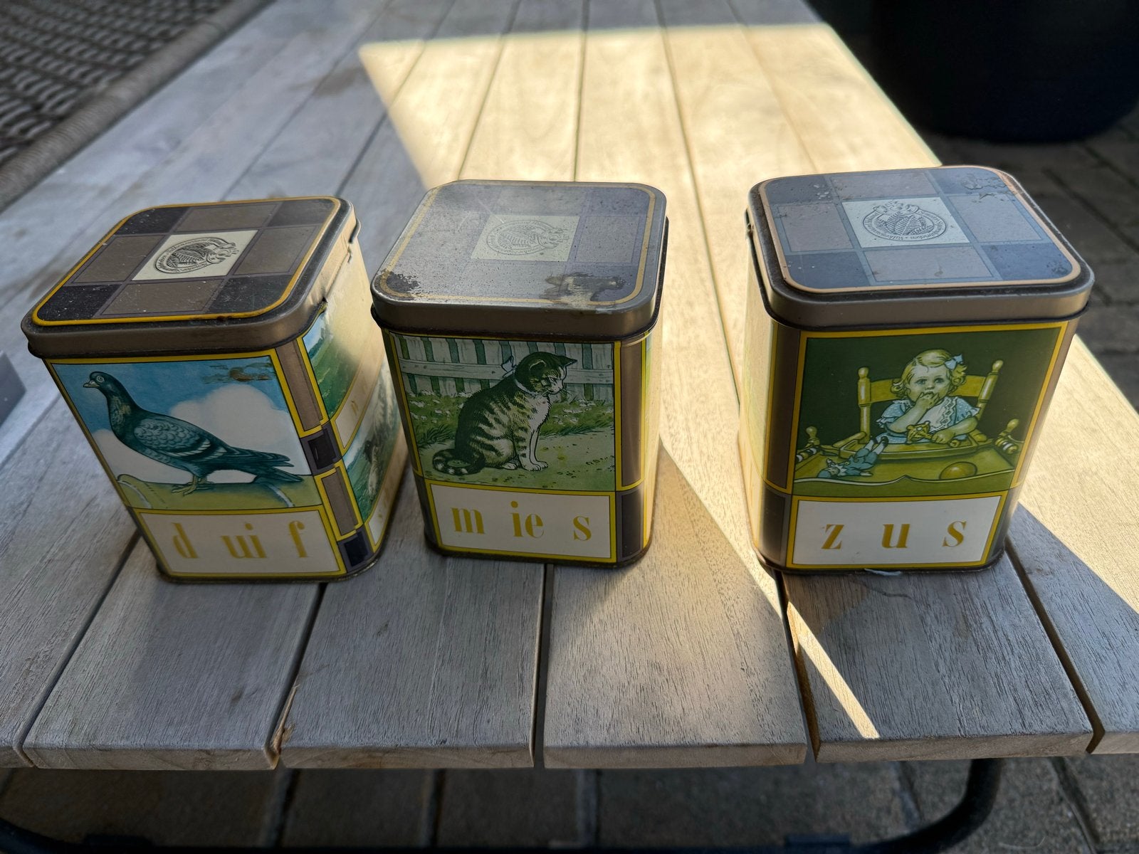 Set van 3 vintage blikken 'Duif, Mies, Zus', Antiek en Kunst, Ophalen of Verzenden
