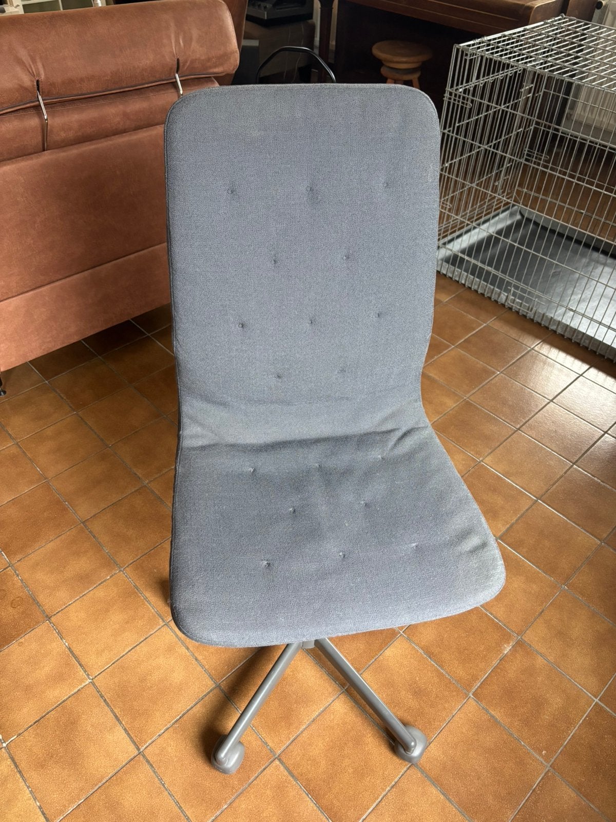 Bureaustoel grijs Ikea, Ophalen, Met wielen, Zo goed als nieuw