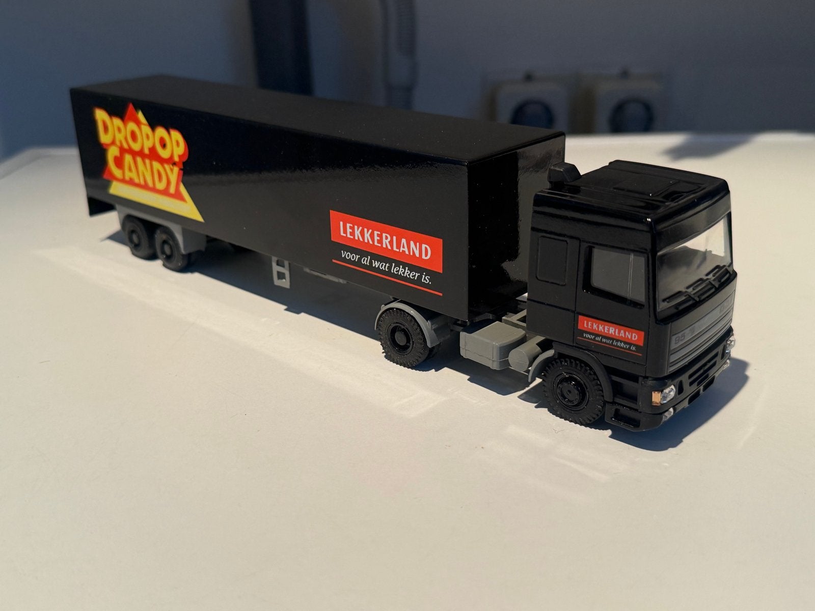 LDAF 95 400 ATI Lekkerland Dropop Candy vrachtwagen model, Ophalen of Verzenden, Zo goed als nieuw, Overige typen