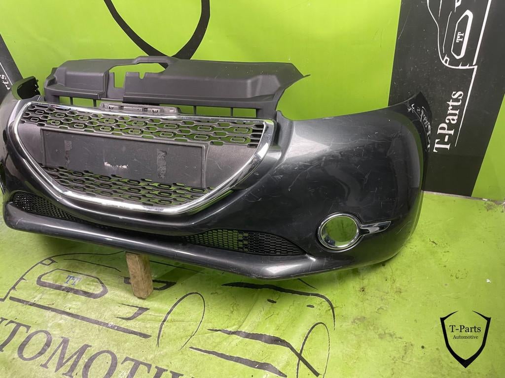 peugeot 208 voorbumper bumper 12+ grille rooster, Info@fabrikant.eu, Fabrikantstraat 1
1000 AA  Amsterdam, NL, Ophalen of Verzenden