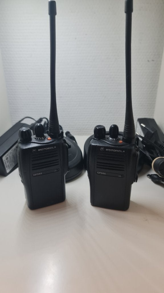 Motorola GP 344 UHF Portofoons Compleet, Telecommunicatie, Ophalen, Zo goed als nieuw, 5 tot 15 km, Portofoon of Walkie-talkie