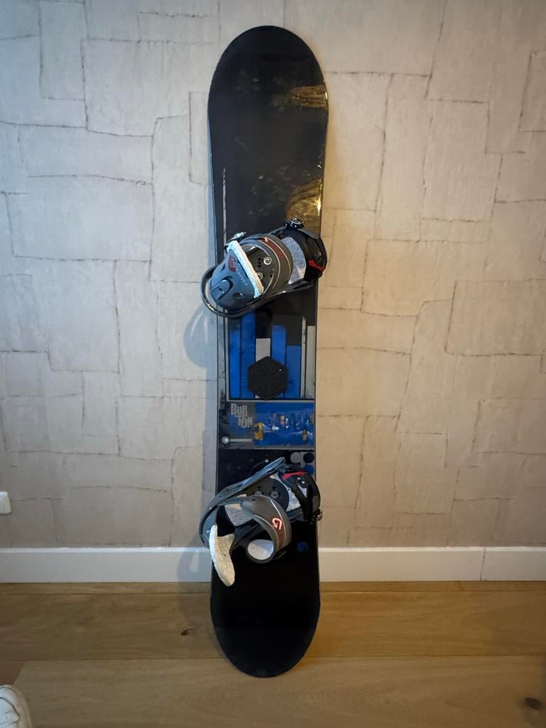 Burton Snowboard met bindingen en hoes, Ophalen of Verzenden, Gebruikt, Board