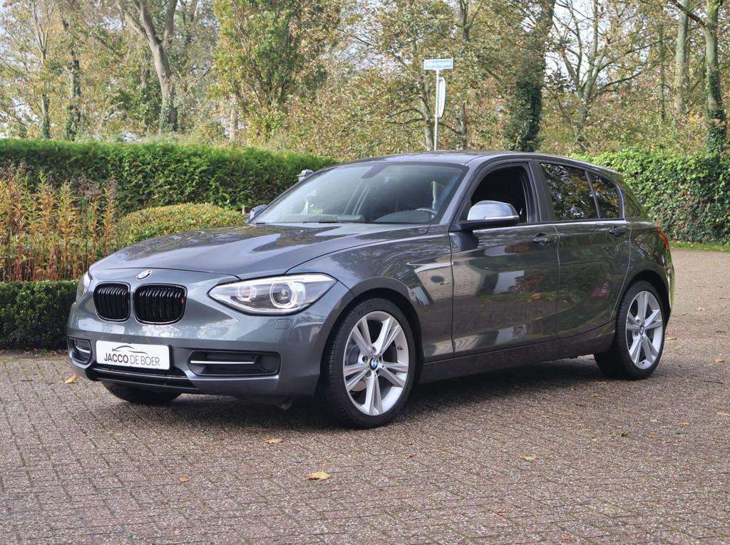 BMW 1-serie 116i Sportline M-sportstoelen Xenon Stoelverwarm, 1-Serie, Zwart, Elektrische ramen, Origineel Nederlands