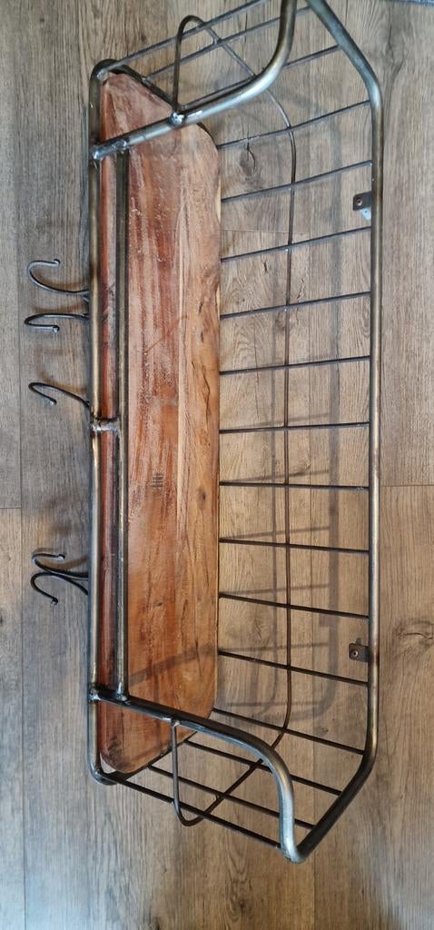 Stoer Bakkersrek / Wandrek met Houten Plank, Ophalen of Verzenden, Zo goed als nieuw