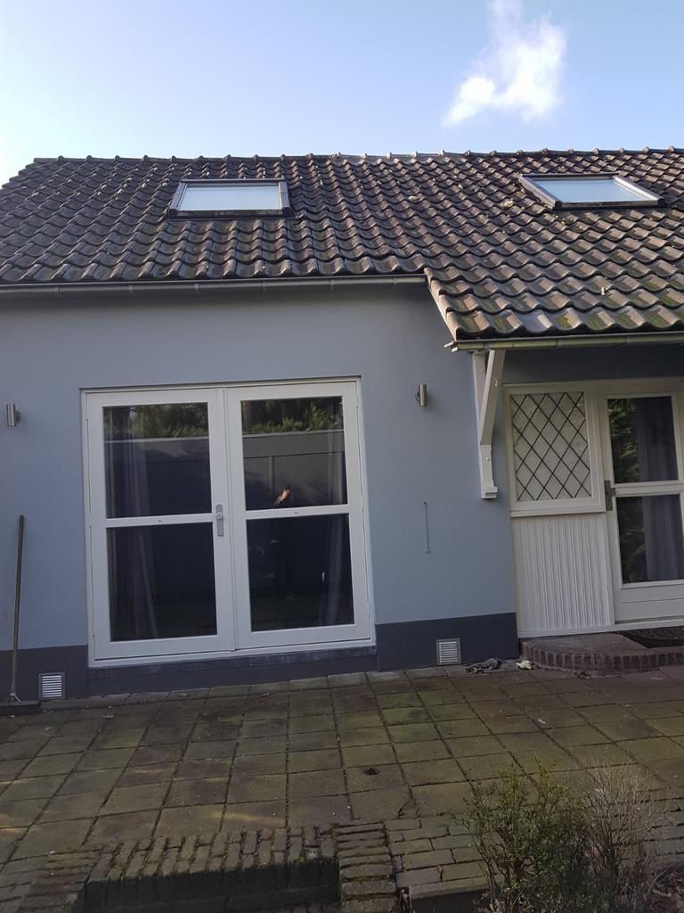 Aangeboden, schilder voor schilderwerken binnen en buiten