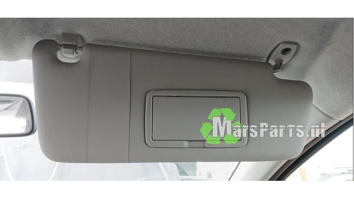 Zonneklep van een Opel Corsa, Gebruikt, -, -, Opel