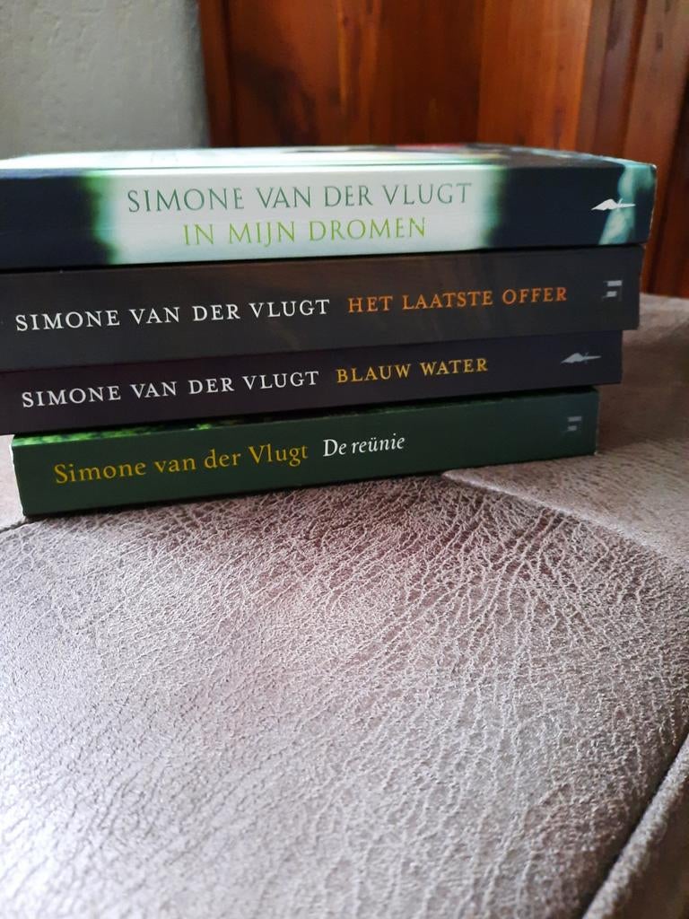 Simone van der Vlugt, Ophalen, Zo goed als nieuw, Overige onderwerpen