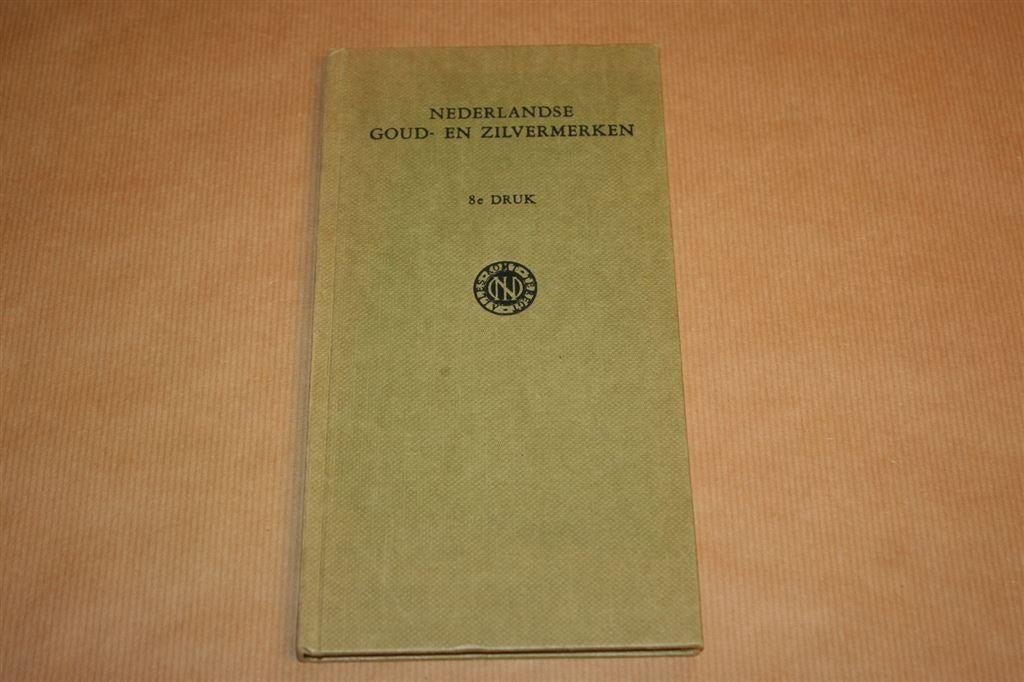 Boek - Nederlandse Goud- en Zilvermerken, Ophalen of Verzenden, Goud