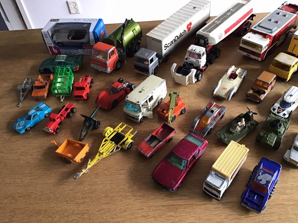 Verzameling oude metalen auto’s matchbox, dinky toys etc, Ophalen, Gebruikt