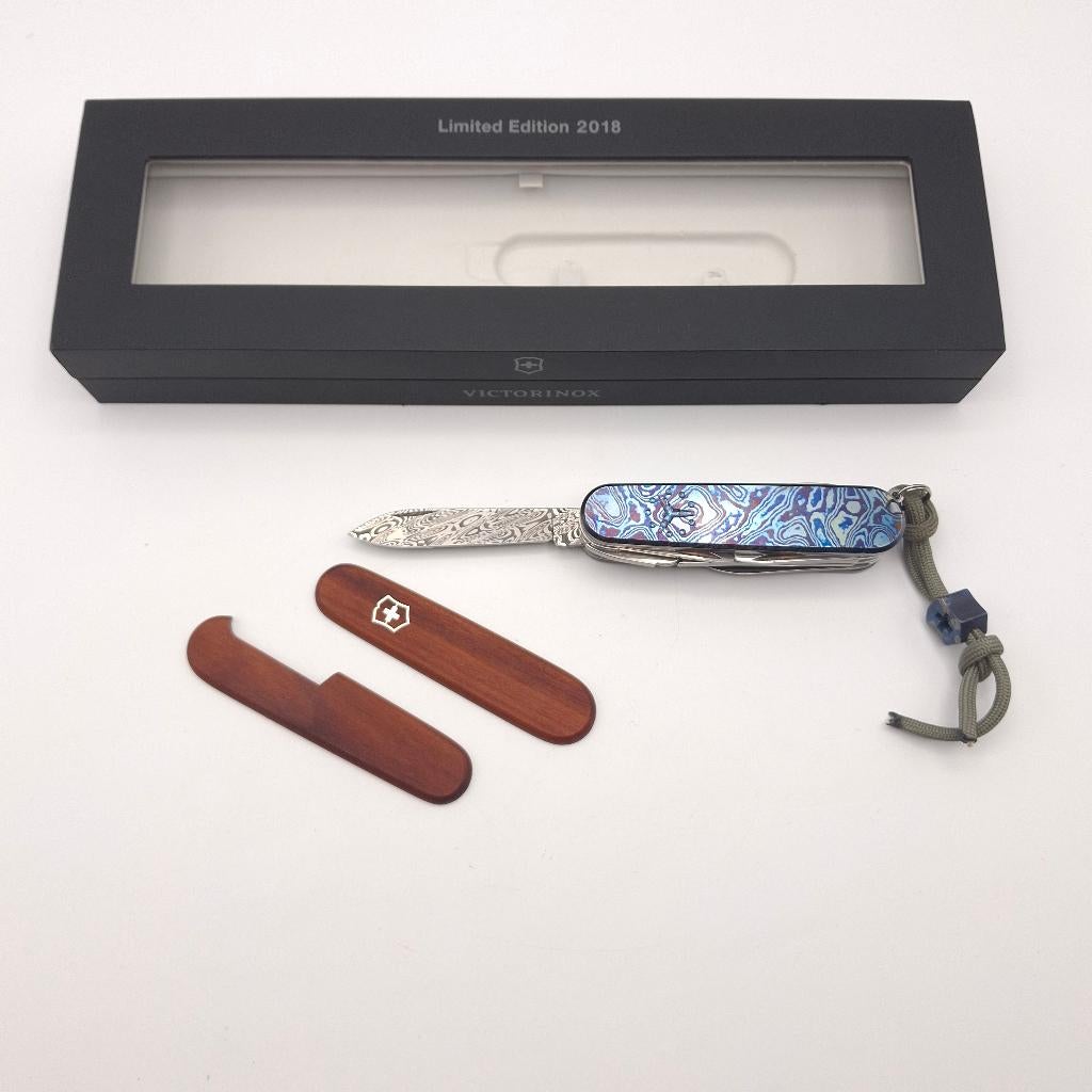 Victorinox Damast LE 2018 MetonBoss Alien Timascus zakmes, Ophalen of Verzenden, Nieuw