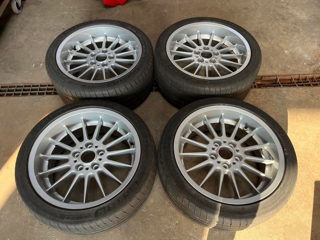 Style 32 - 18 inch - BMW E39 - Styling 32, Auto-onderdelen, Banden en Velgen, Ophalen, 18 inch, Banden en Velgen, Winterbanden