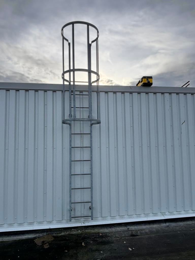 Kooiladder gegalvaniseerd, Ophalen