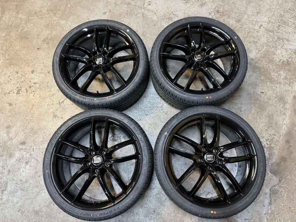 ✅19 inch Seat velgen 5x112 Leon FR Cupra Exeo Altea Alhambra, Auto-onderdelen, Banden en Velgen, Gebruikt, Banden en Velgen, 235 mm