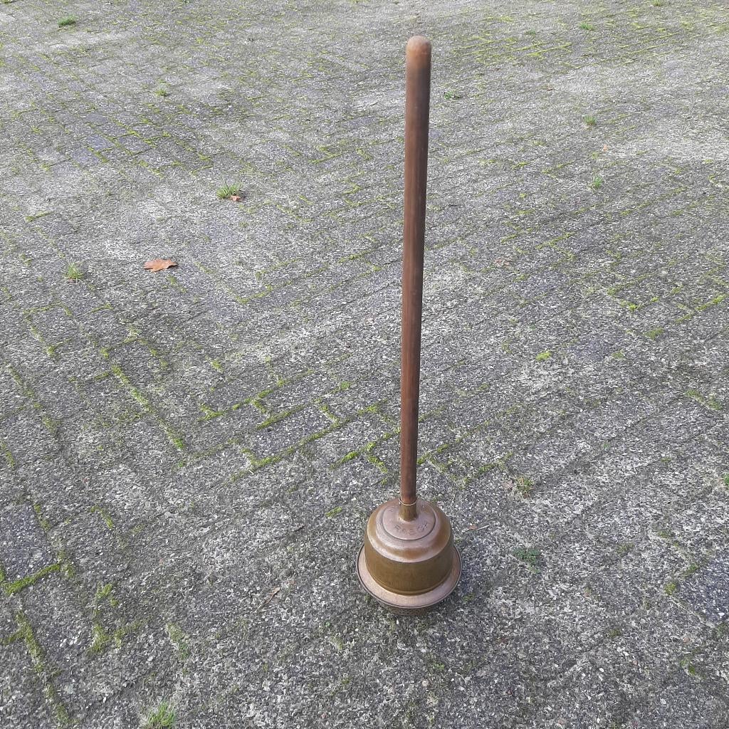 Antieke wasstamper koper / was stamper messing, Ophalen