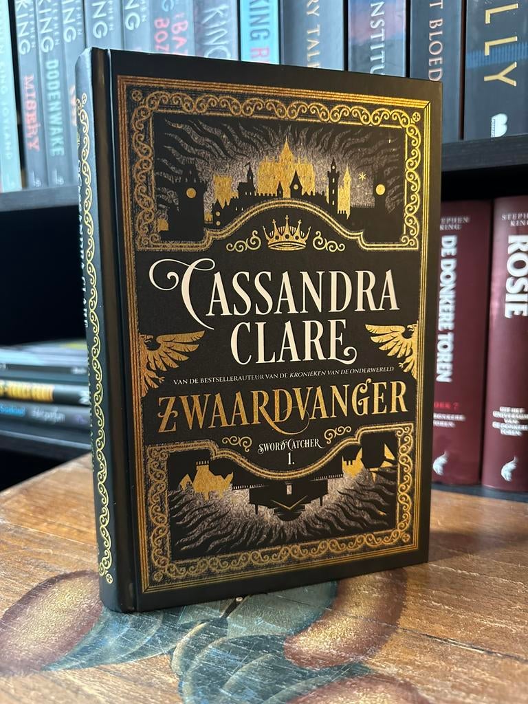 Cassandra Clare - Zwaardvanger, Ophalen of Verzenden, Zo goed als nieuw, Cassandra Clare