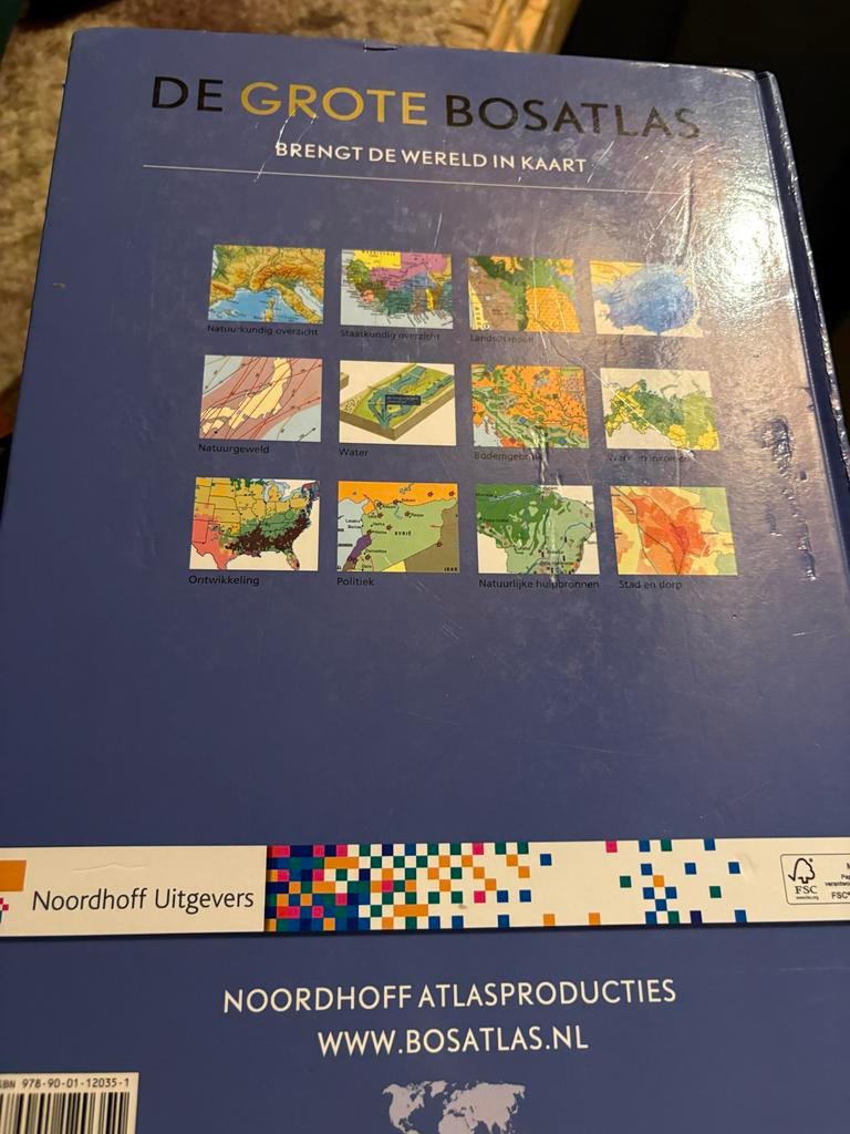 De Grote Bosatlas - Complete Wereldatlas, Boeken, Atlassen en Landkaarten, Bosatlas, 2000 tot heden, Ophalen of Verzenden, Zo goed als nieuw