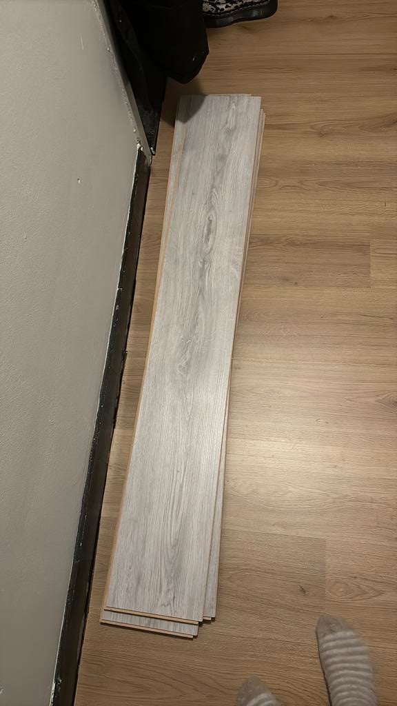 Grijs laminaat, Ophalen, 50 tot 150 cm, Nieuw, 10 tot 30 cm