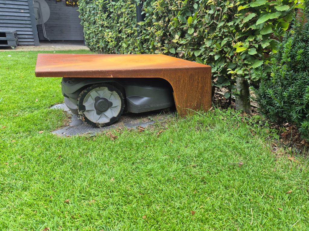 Garage, Beschermhuis, Huis, Luifel Cortenstaal Robotmaaier, Cirkelmaaier, Ophalen of Verzenden, Nieuw, 50 cm of meer