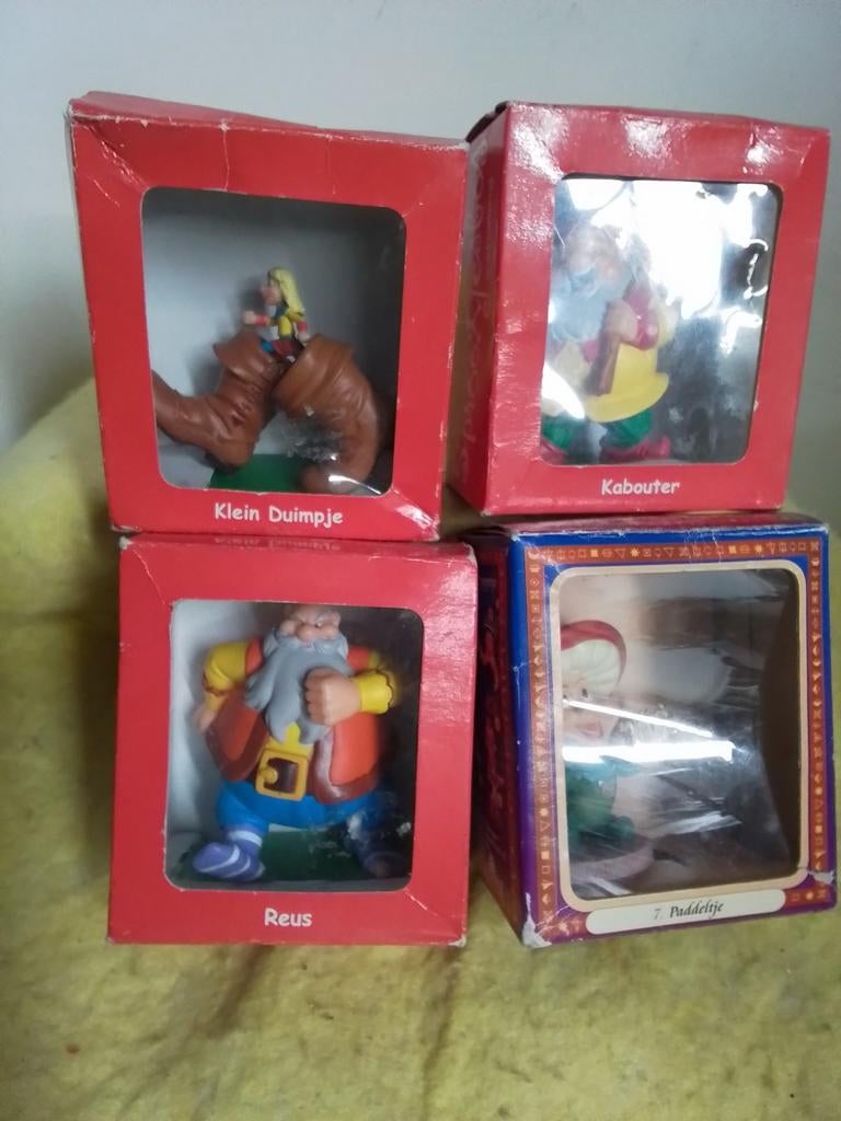 14786) 4 efteling figuren in doos, Verzamelen, Efteling, Ophalen of Verzenden, Zo goed als nieuw, Beeldje of Poppetje