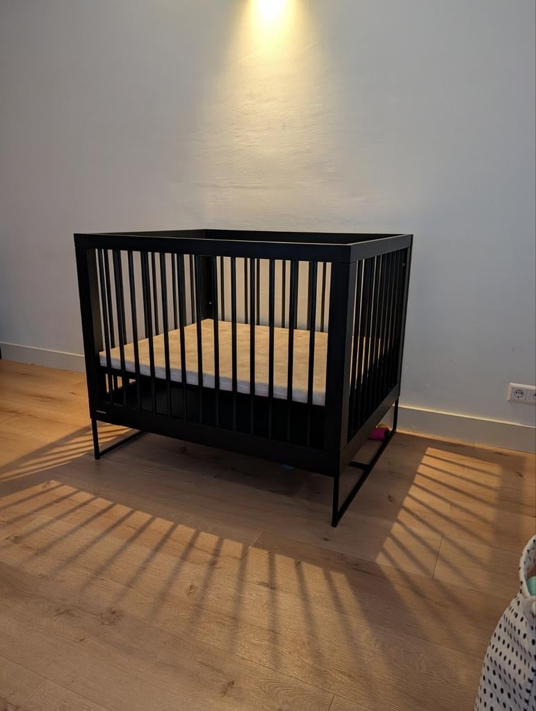Kidsmill modular box zwart, Ophalen, Zo goed als nieuw, Ledikant