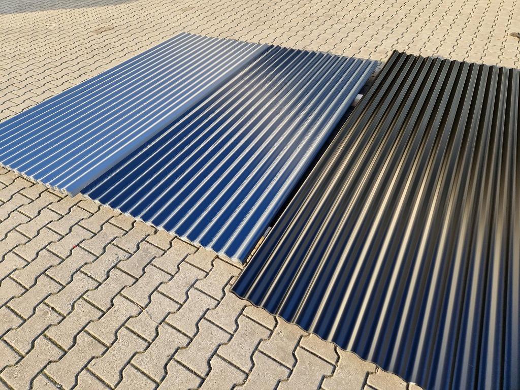 Golfplaten 18/76 profiel glans Zwart en Zilver/Grijs 9007, Doe-het-zelf en Verbouw, Dakpannen en Dakbedekking, Ophalen, Zwart