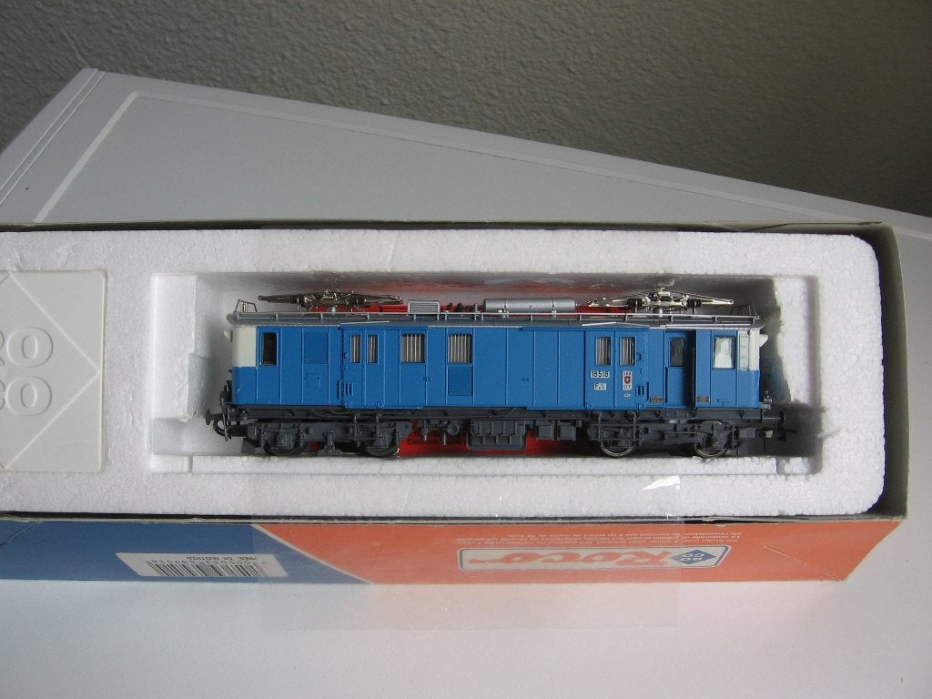Roco H0. ~AC. SBB CFF bagagelok blauw/wit. Fe 4/4 nr. 18518., Wisselstroom, Gebruikt, Locomotief, Ophalen of Verzenden