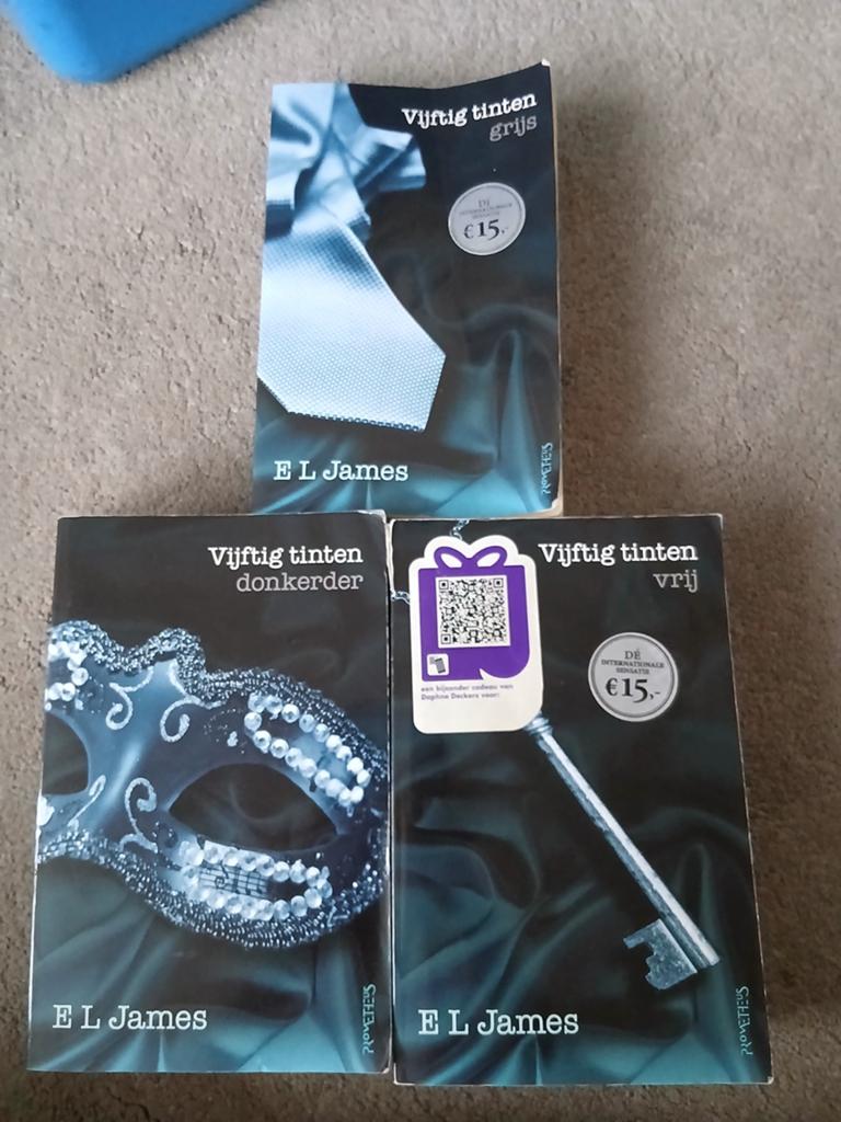 Vijftig tinten trilogie - E.L. James (3 boeken), Boeken, Ophalen of Verzenden, Gelezen, E.L. James, Nederland