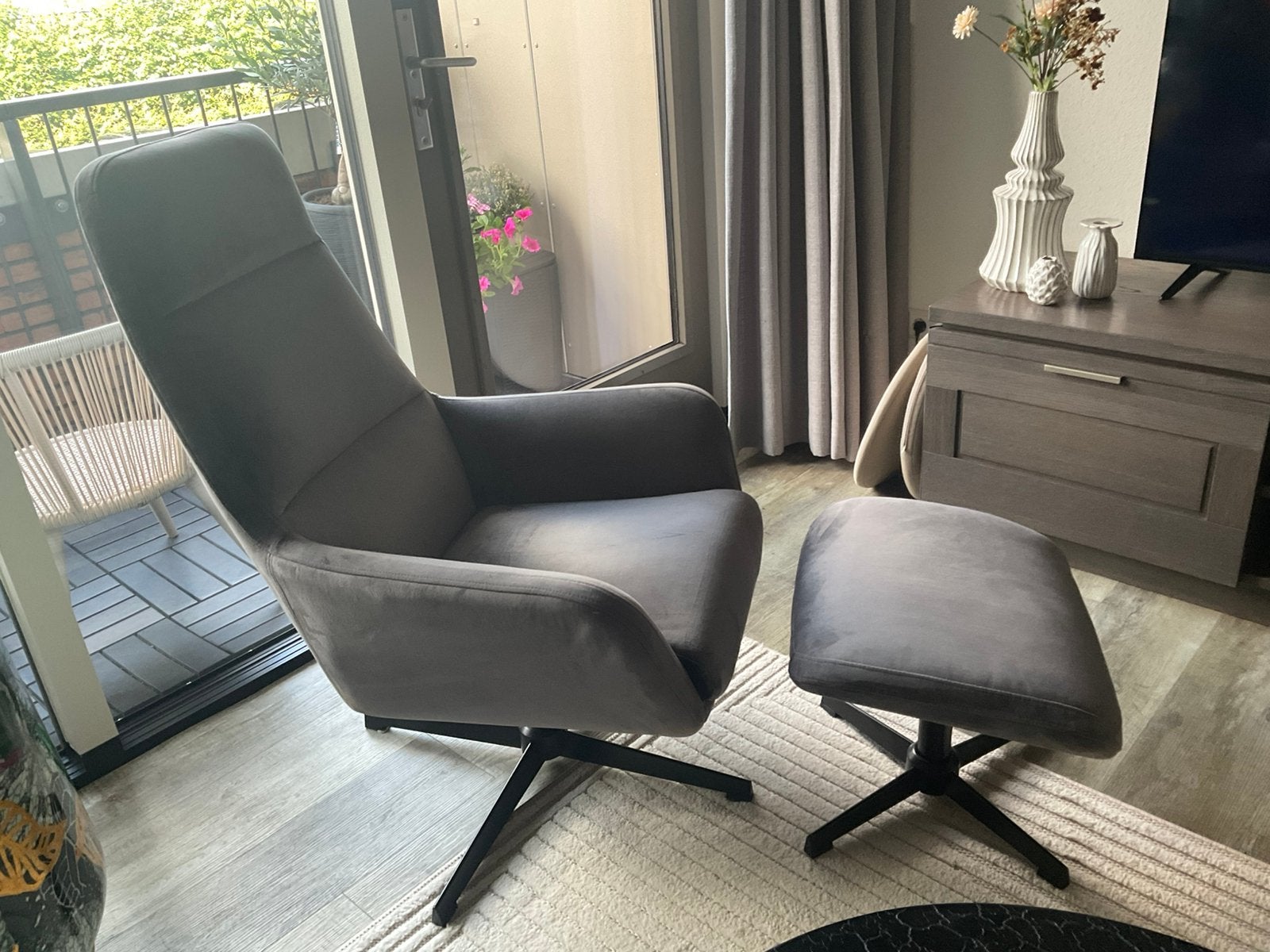 Relax-Draaistoel en Vlinderstoel, Ophalen, Zo goed als nieuw, Leer, 50 tot 75 cm