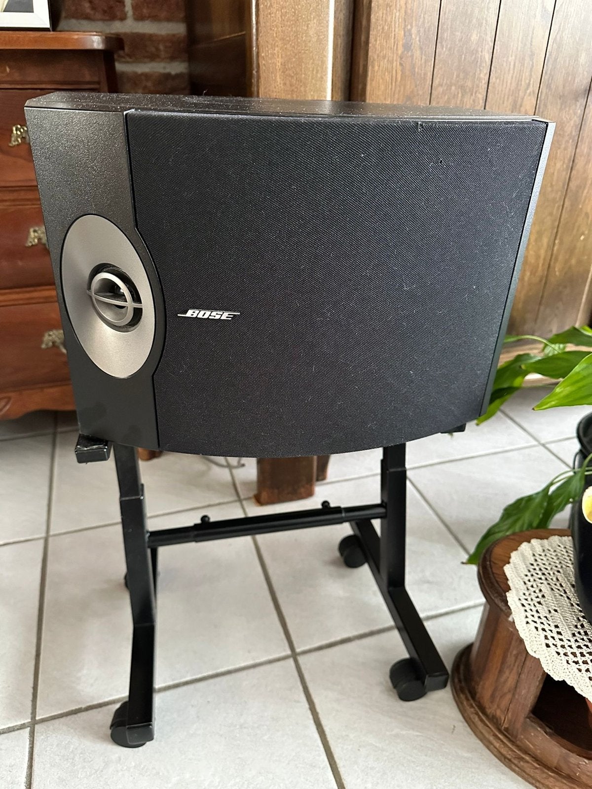 Bose 301-V speakers met standaard, 2 stuks