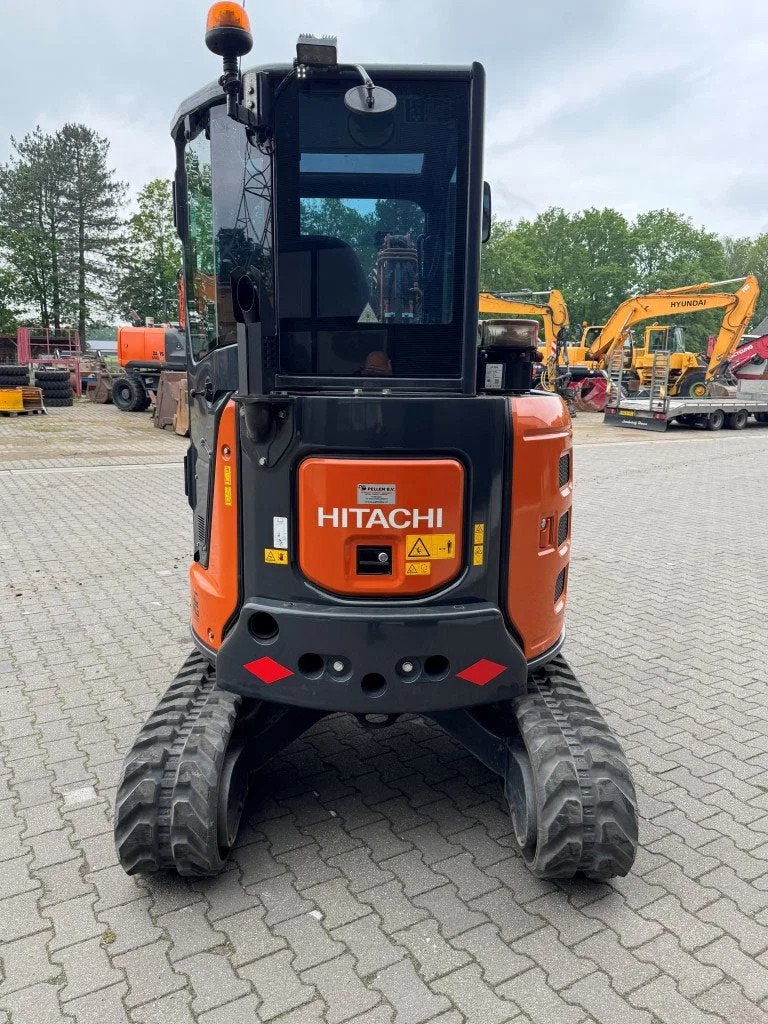 Hitachi ZX33U Engcon S40 SUPER NICE (bj 2021), Graafmachine
