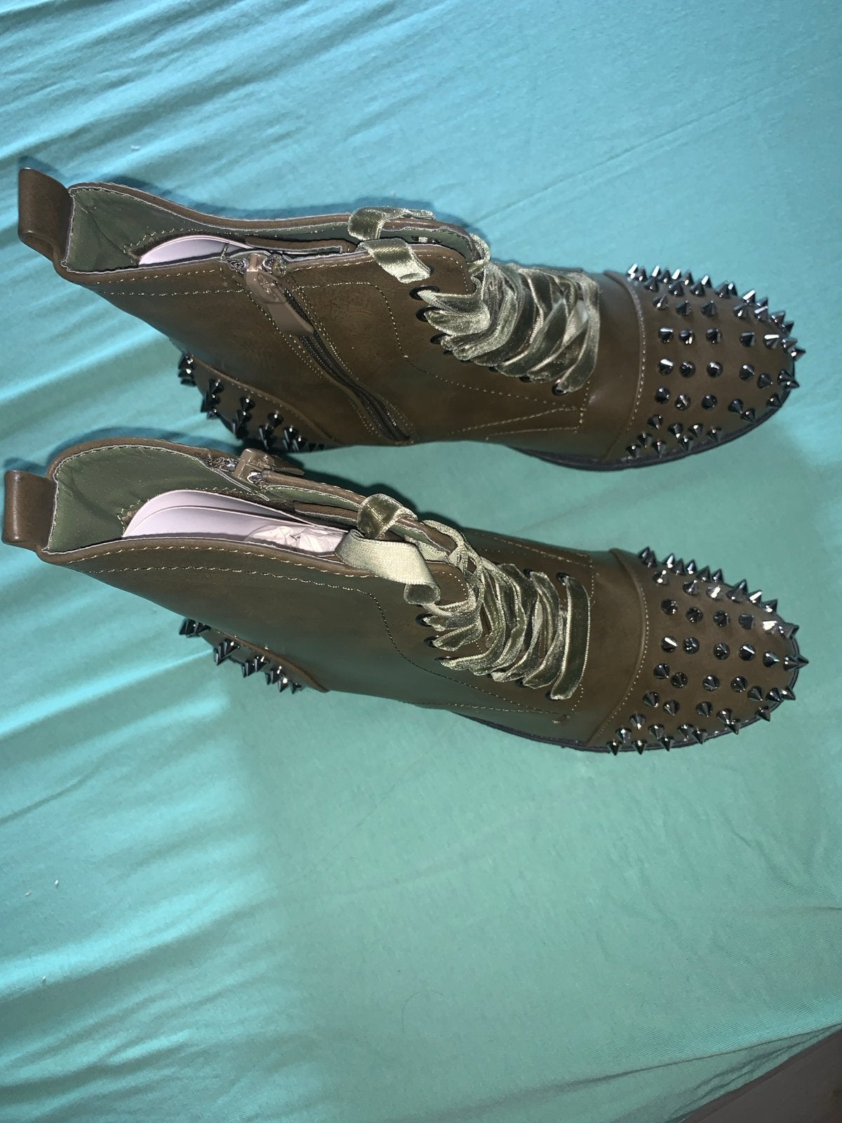 Nieuwe Nio Nio laarzen met studs - Maat 39, Ophalen of Verzenden, Nieuw, Groen, Lage of Enkellaarzen