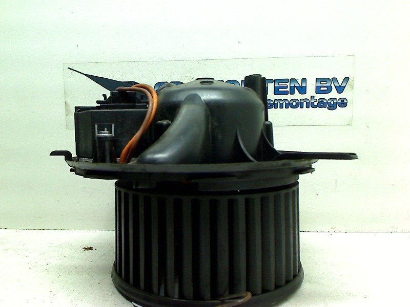 Kachel Ventilatormotor Passat Variant (3C5) 2006, Gebruikt, Volkswagen, Volkswagen AG, Kundenbetreuung@volkswagen.de