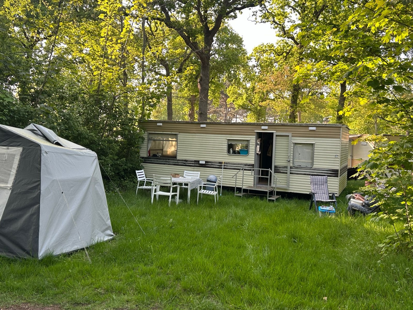 Stacaravan met fietstent zonder plek, Caravans en Kamperen, Overige merken, Vast bed, 7 tot 8 meter, Particulier