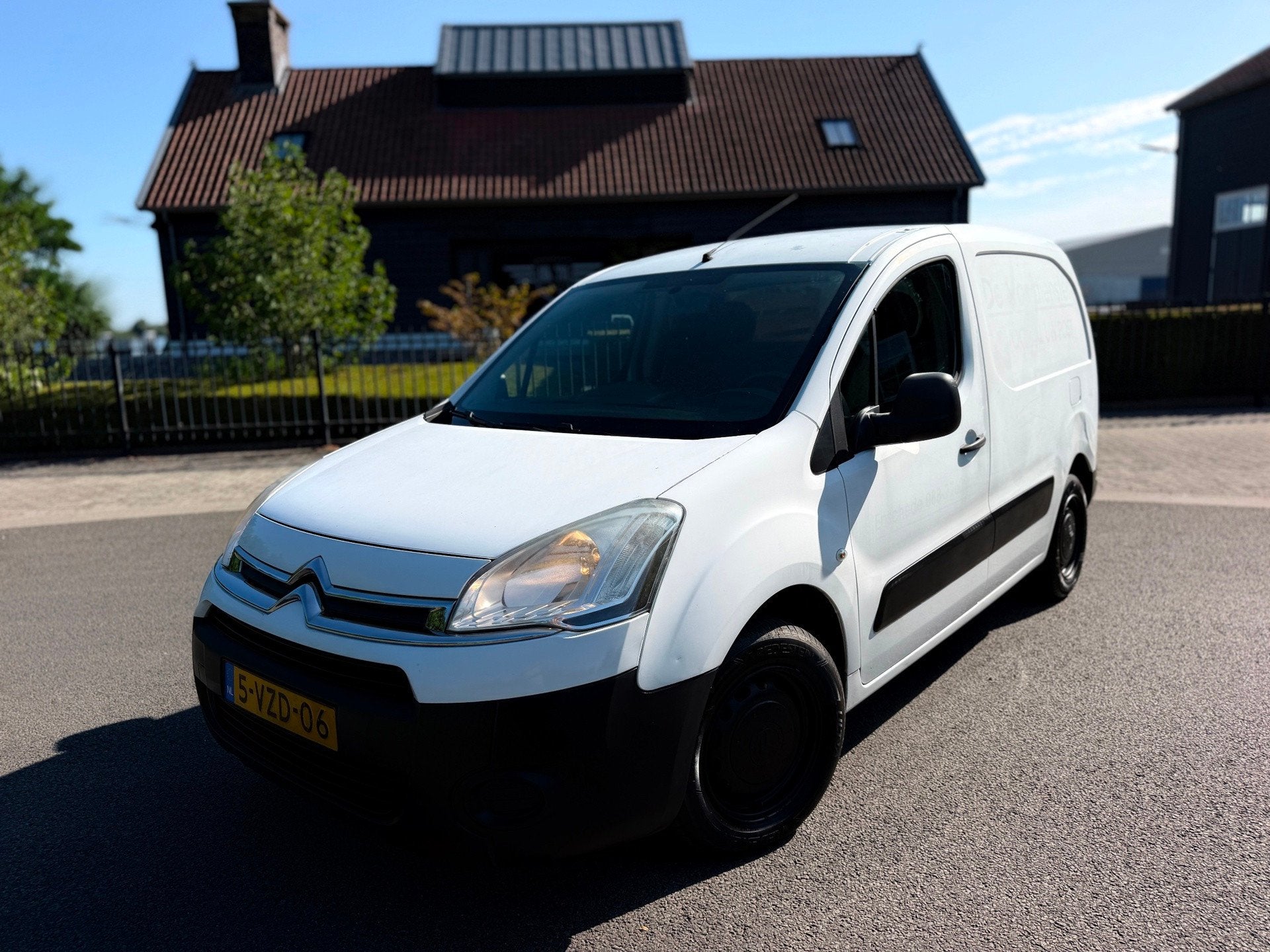 Citroen Berlingo 1.6 HDI 500 Comfort Economy Airco rijd en s, Auto's, Voorwielaandrijving, Euro 5, Stof, Gebruikt